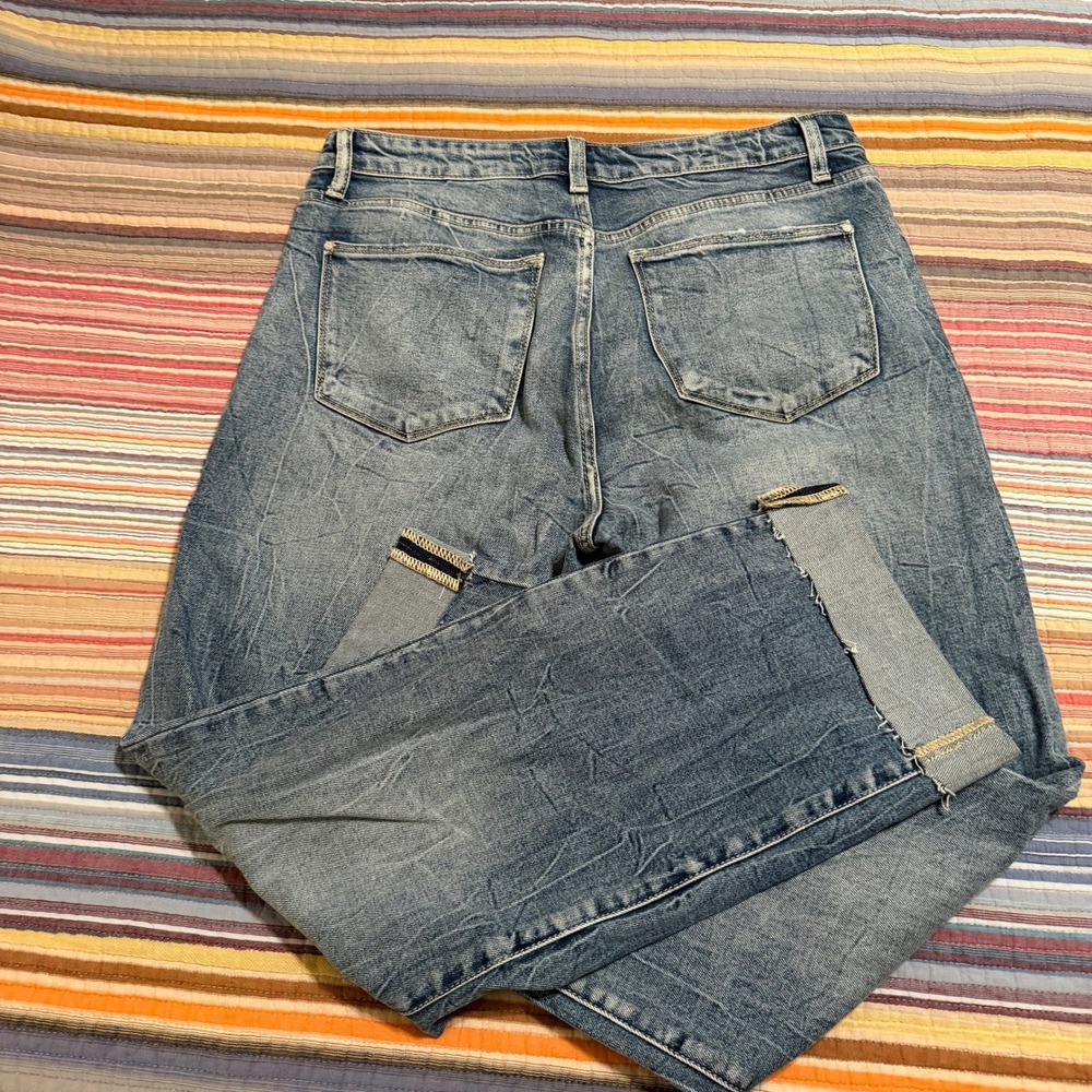 Petra 153 Womens Straight Leg Distressed Jeans Medium Wash Size 9/28 Raw‎ Hem